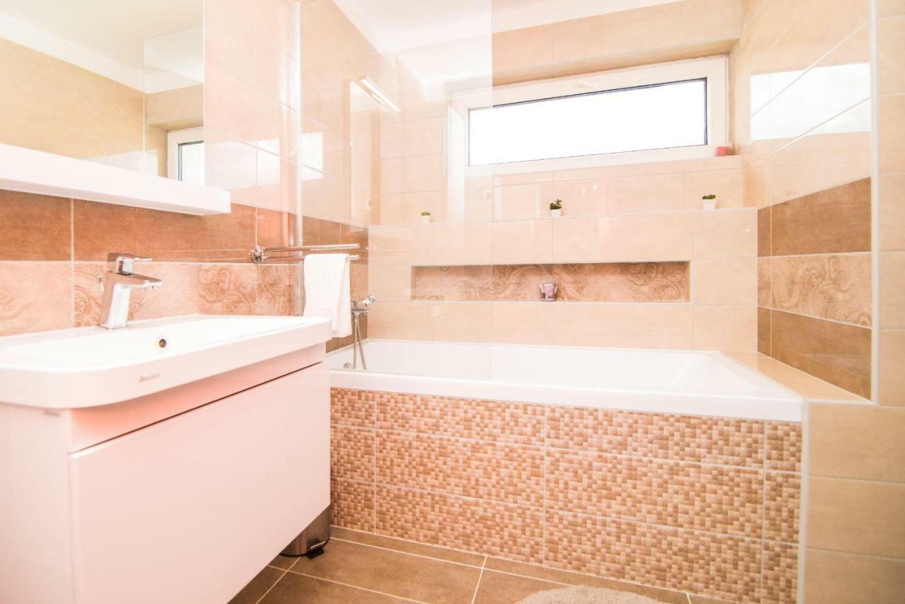Öskarszt apartman Urkut Kültér fotó
